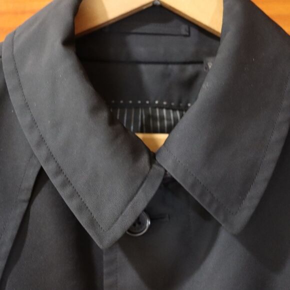 Sanyo Vintage Black Belted Trench Coat Hidden Buttons Vented Size 38R - Picture 3 of 16
